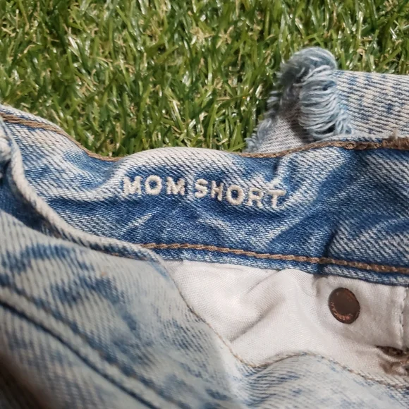 American and Eagle Denim Blue Mom Short size 0 distressed 4858 - Picture 7 of 11